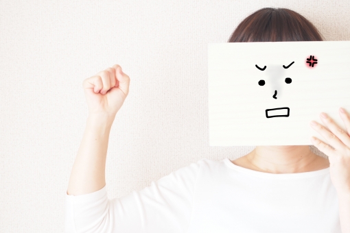 彼氏 浮気相手 かばう