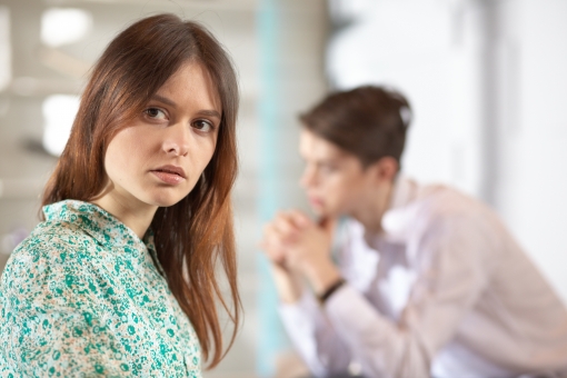 彼氏 浮気相手 会いに行く 話す
